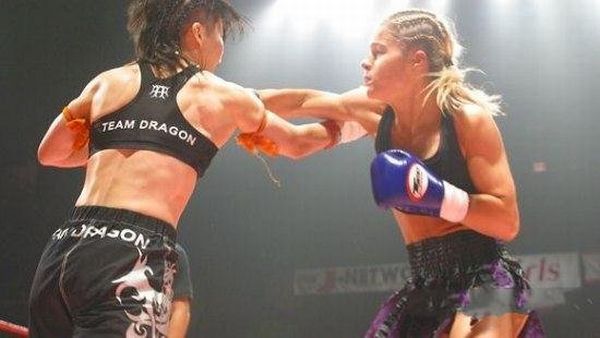 MMA Girls (69 pics)