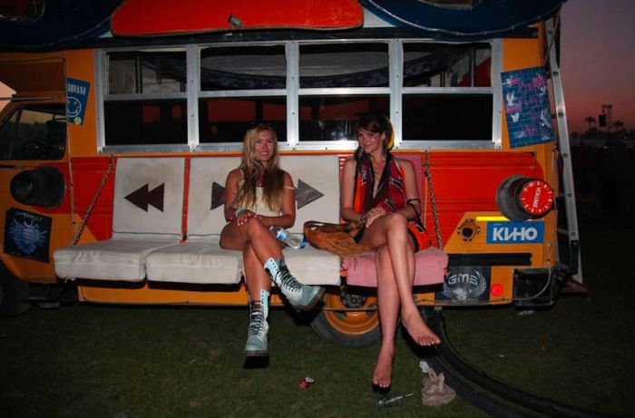 The Girls of Coachella 2011 (113 pics)