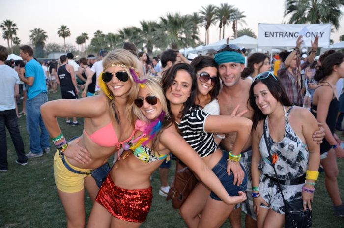 The Girls of Coachella 2011 (113 pics)