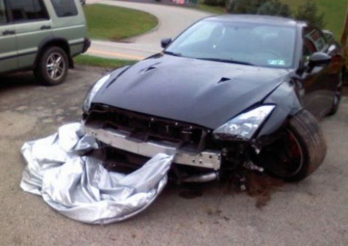 Wrecked Supercars (24 pics)