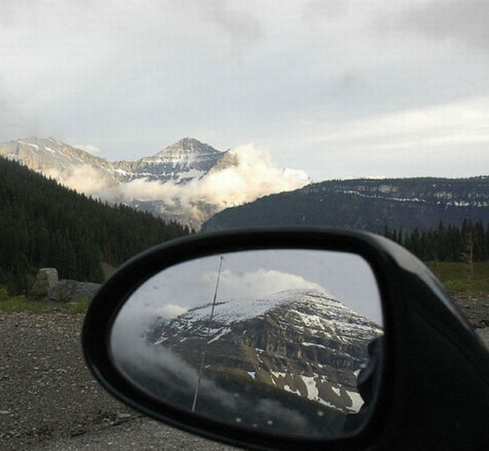 Views in the Rear-View Mirrors (69 pics)