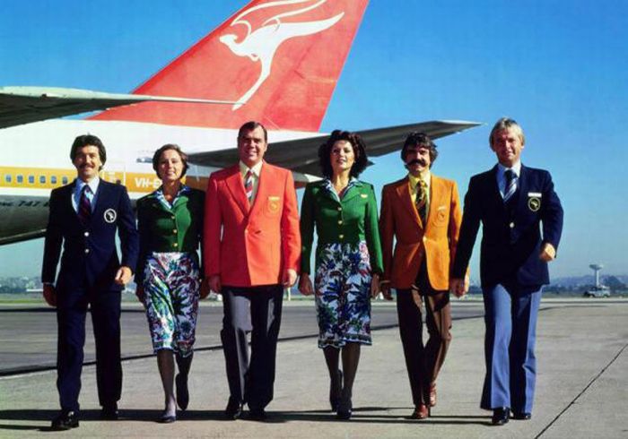 Stewardess Outfits From Then and Now (17 pics)