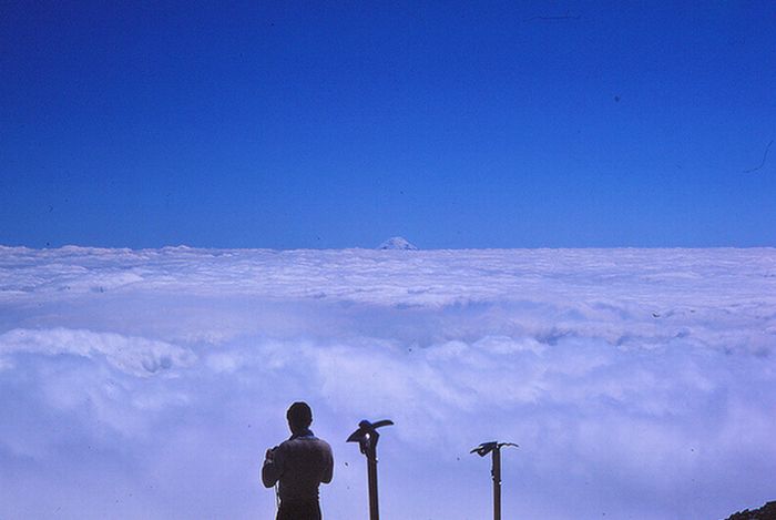 Amazing Places Above the Clouds (50 pics)