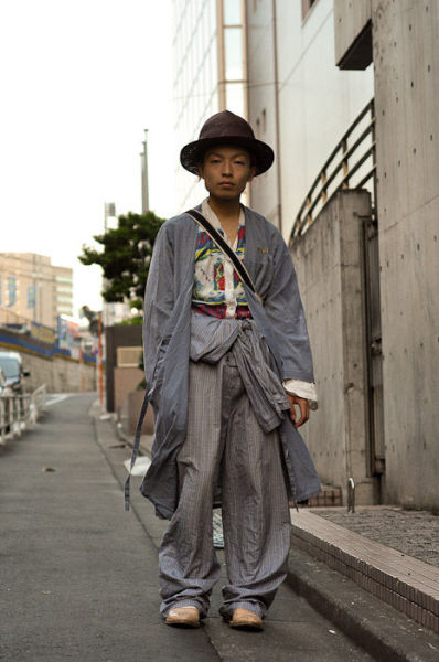 Strange Japanese Fashion (47 pics)