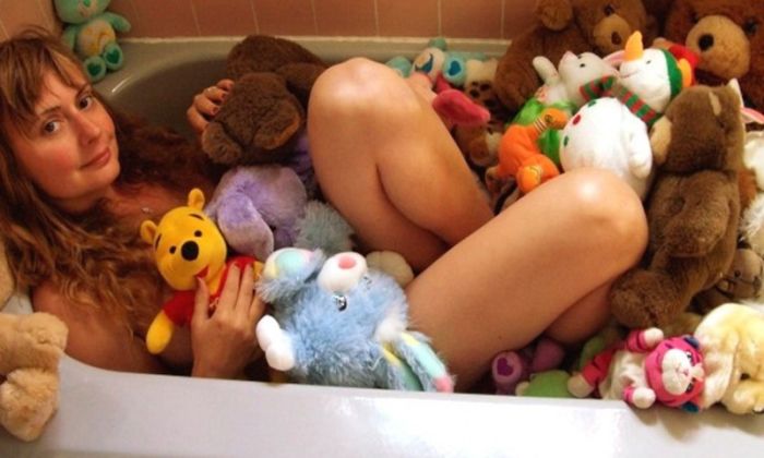 Acid Picdump (96 pics)