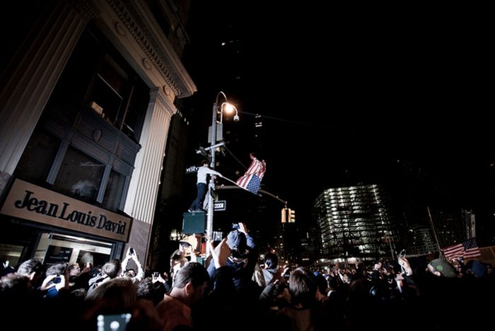Celebrations of Bin Laden's Death at Ground Zero (40 pics)