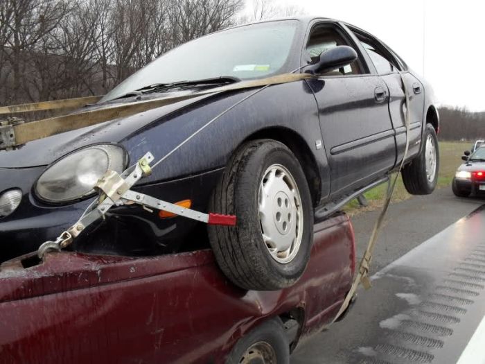 Transport a Broken Vehicle Like a Boss (3 pics)