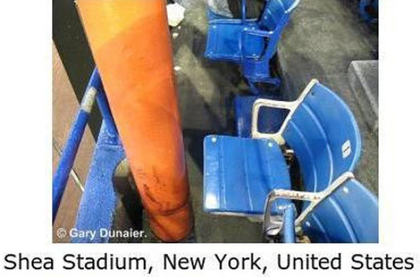 The Worst Stadium Places (16 pics)