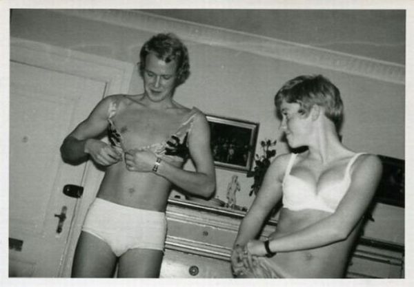 Student Parties in the '60s (27 pics)