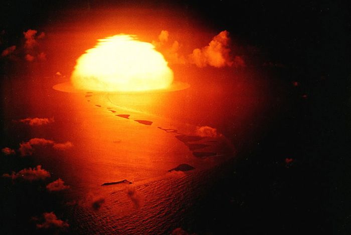 Nuclear Bomb Tests (36 pics)