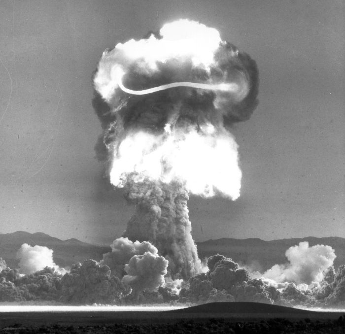 Nuclear Bomb Tests (36 pics)