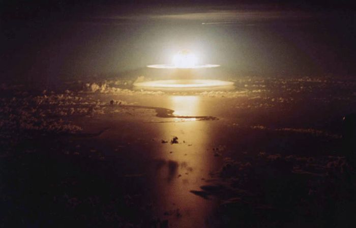 Nuclear Bomb Tests (36 pics)