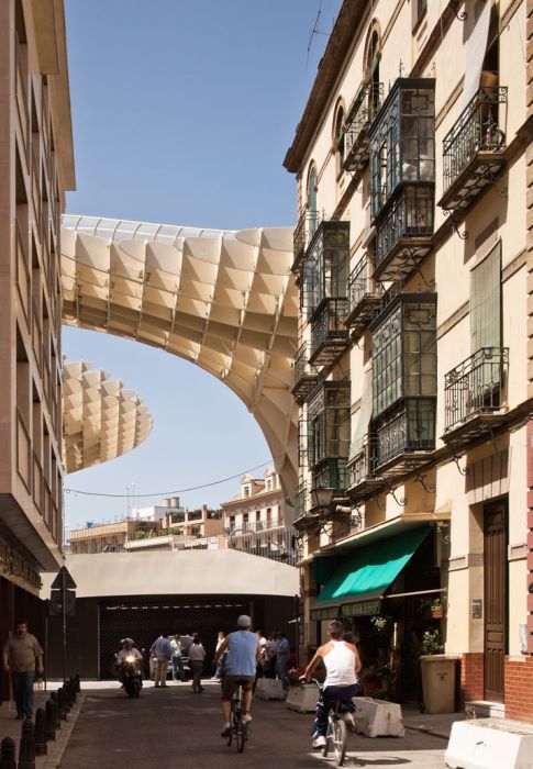 Metropol Parasol, World’s Largest Wooden Structure (17 pics)