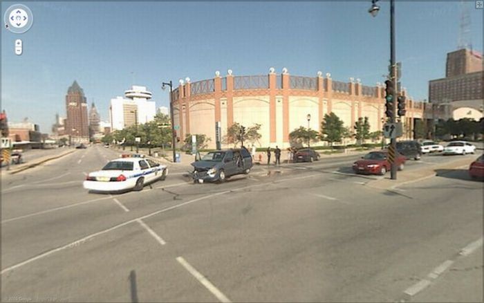 Google Street View Accidents (12 pics)