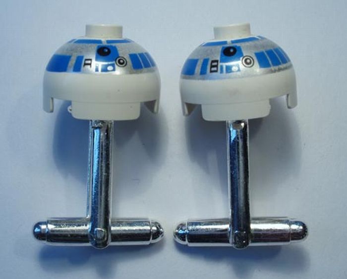 R2 D2 Post (20 pics)