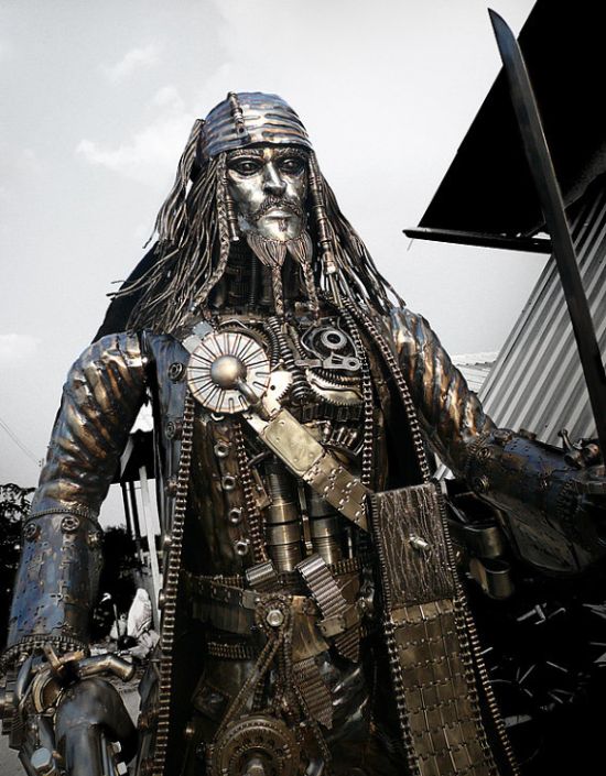 Jack Sparrow Statue (5 pics)