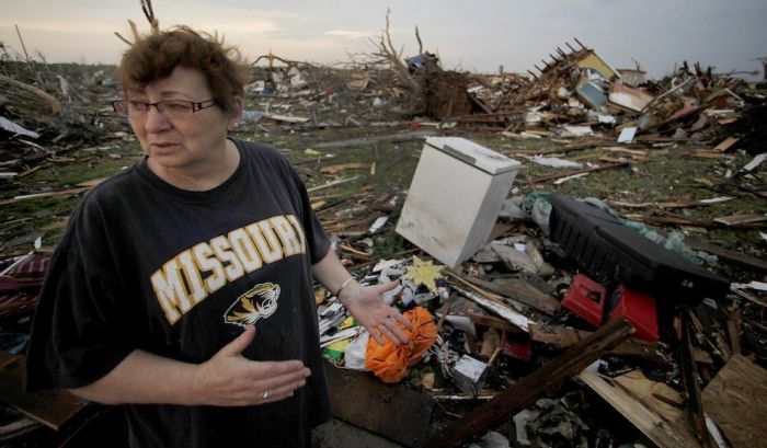 Missouri Tornado (33 pics)