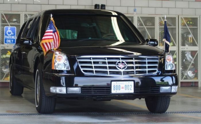 Cadillac One - Limousine of US President (7 pics)