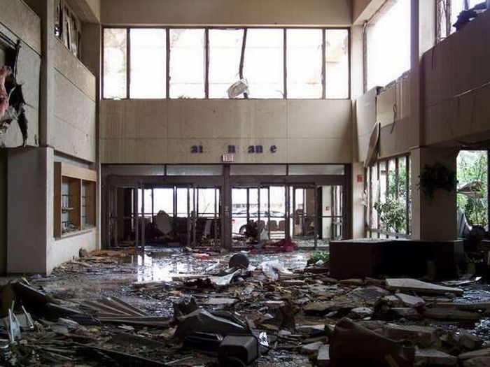 Inside St. John's Hospital in Joplin (27 pics)