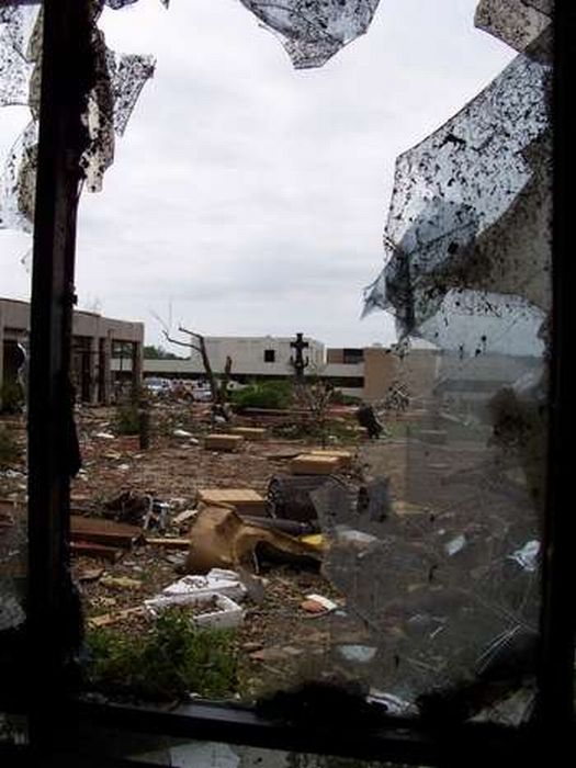 Inside St. John's Hospital in Joplin (27 pics)