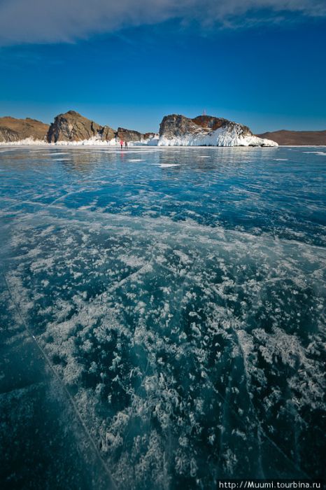 Frozen Lake Baikal (42 pics)