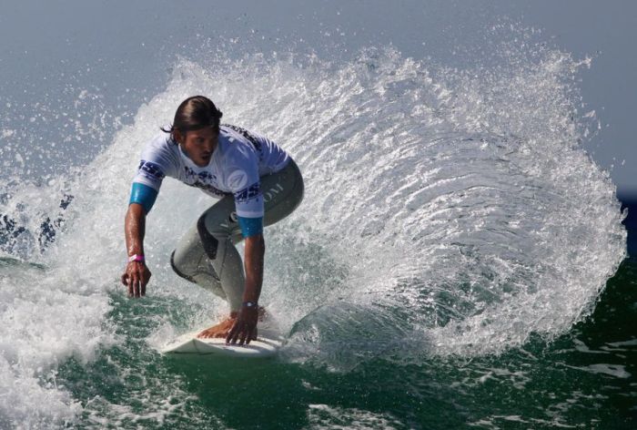 Surfing Photos (66 pics)