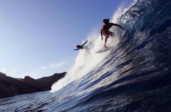 Surfing Photos (66 pics)