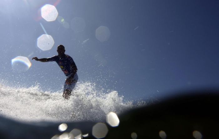 Surfing Photos (66 pics)