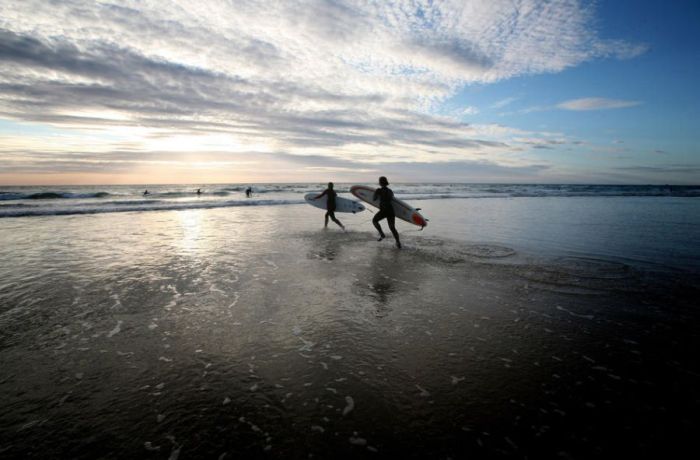 Surfing Photos (66 pics)