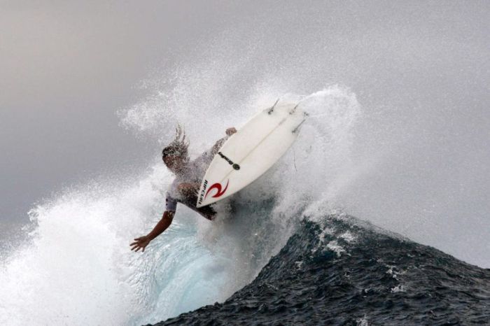 Surfing Photos (66 pics)