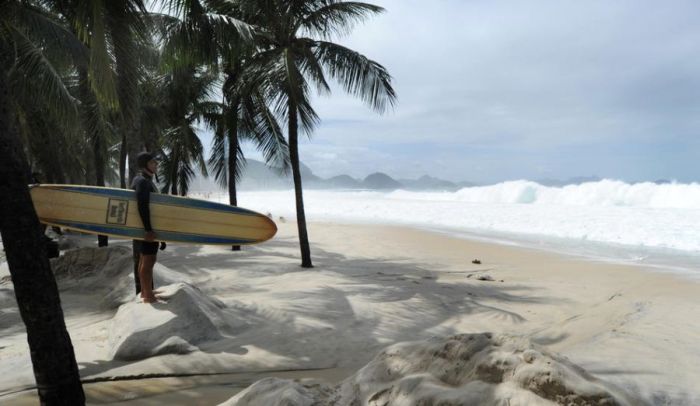 Surfing Photos (66 pics)