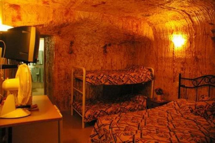 Underground Town in South Australia (33 pics)