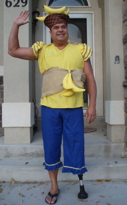 Dad in Costumes (103 pics)