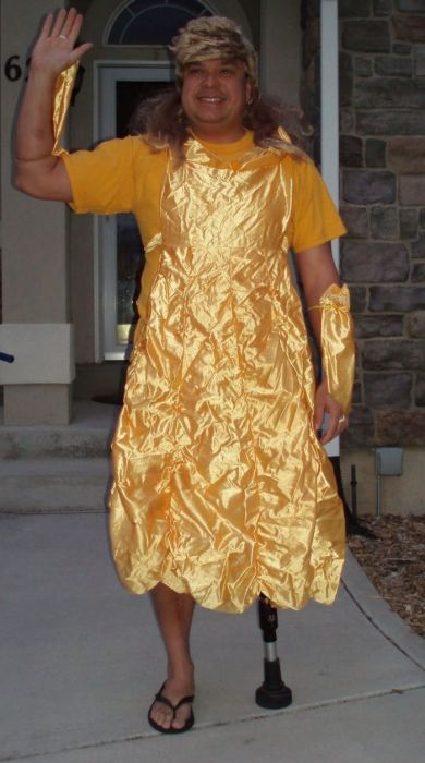 Dad in Costumes (103 pics)
