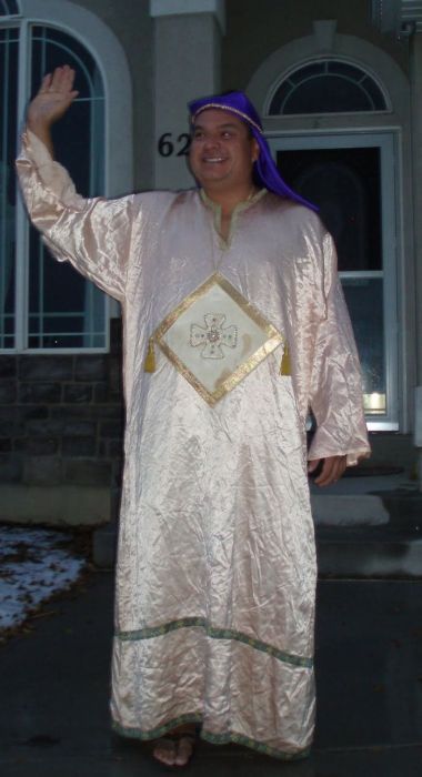 Dad in Costumes (103 pics)