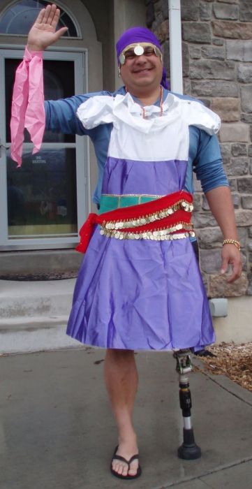 Dad in Costumes (103 pics)