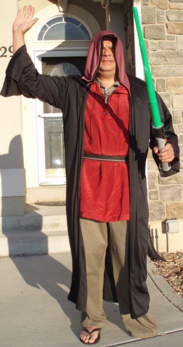 Dad in Costumes (103 pics)