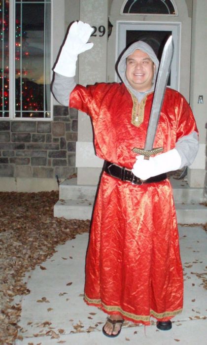 Dad in Costumes (103 pics)