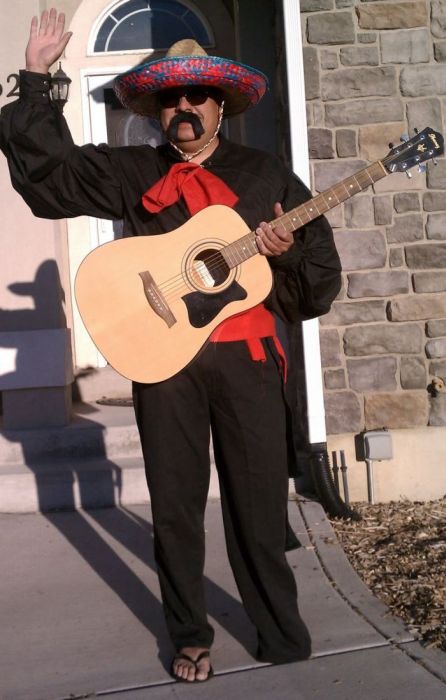 Dad in Costumes (103 pics)
