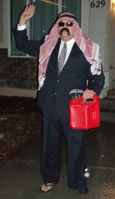 Dad in Costumes (103 pics)