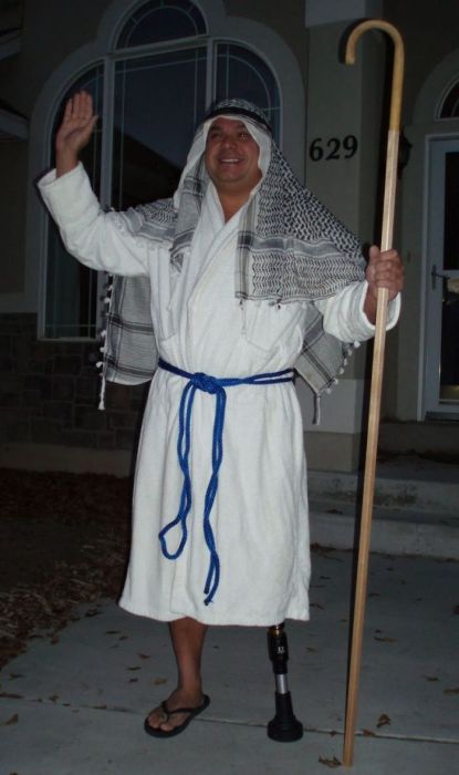 Dad in Costumes (103 pics)