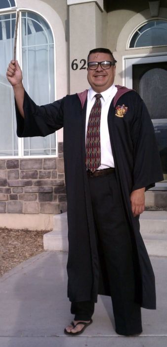 Dad in Costumes (103 pics)