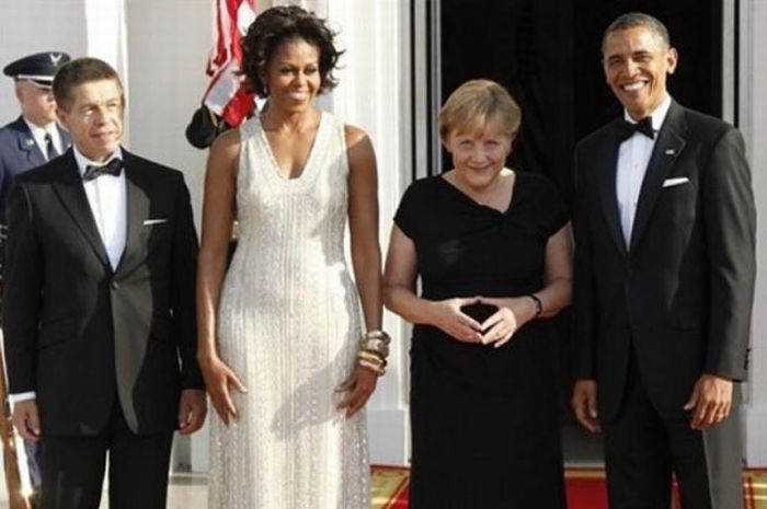 Angela Merkel Likes Michelle Obama (7 pics)