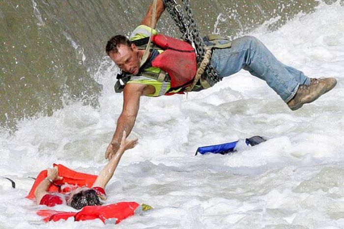 The Real Life Hero (6 pics)