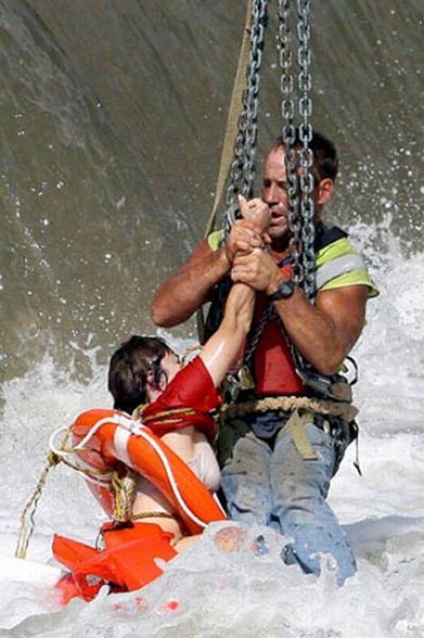 The Real Life Hero (6 pics)