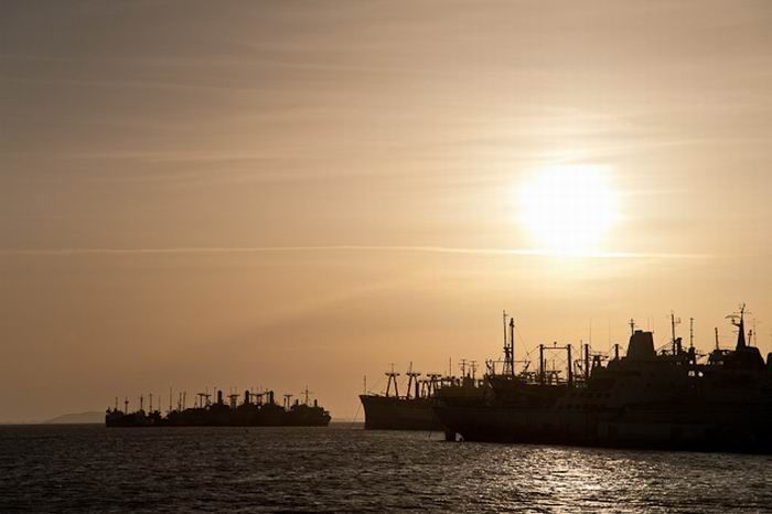 Ship Cemetery (46 pics)