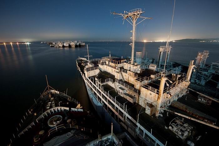 Ship Cemetery (46 pics)