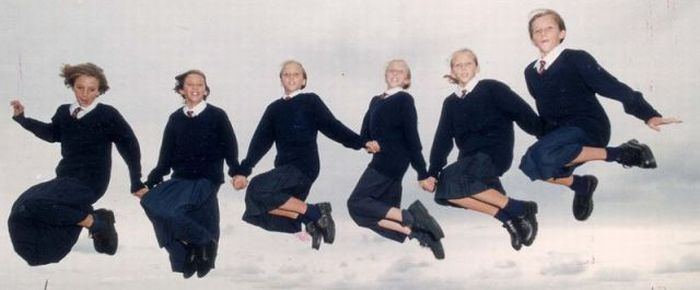 Sextuplets Then and Now (9 pics)