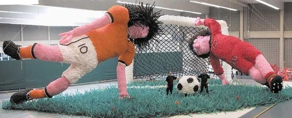 Balloon Sculptures (25 pics)