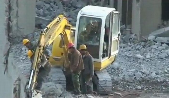 Chinese Construction Workers (14 pics)